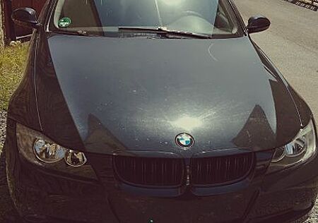 BMW 318i -