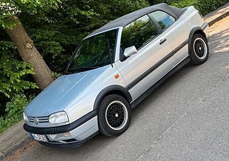 VW Golf Volkswagen 1.8 Cabrio