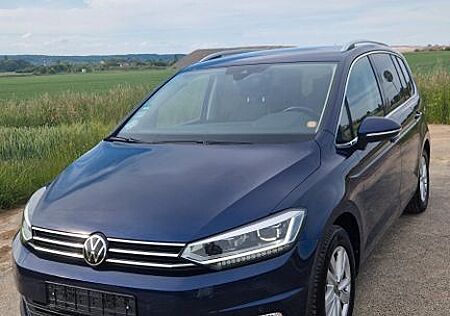 VW Touran Volkswagen 1.5 TSI ACT DSG Highline TOP Ausstattung