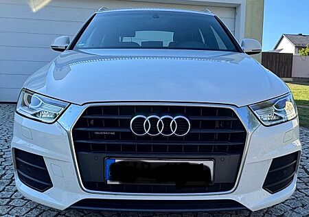 Audi Q3 2.0 TDI quattro S-Line, Panorama, Tempo, SHZ