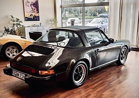 Porsche 911 Urmodell 911 Targa SC