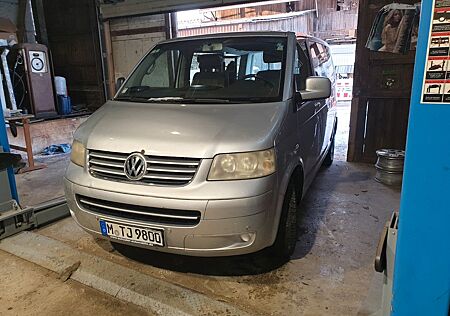 VW T5 Multivan Volkswagen 2.5 TDI Automatik Behindertengerecht