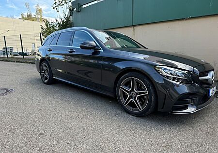 Mercedes-Benz C 180 T AMG LINE*Navi*LED*8-fach bereift
