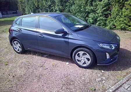 Hyundai i20 *DAB*Navi*Shzg*PDC*Cam*Lhzg*VCockpit*
