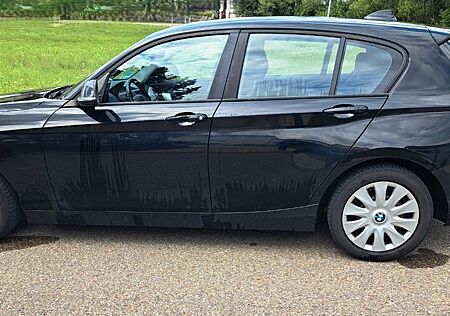 BMW 116i 1er - - Limousine - TÜV bis 03/27