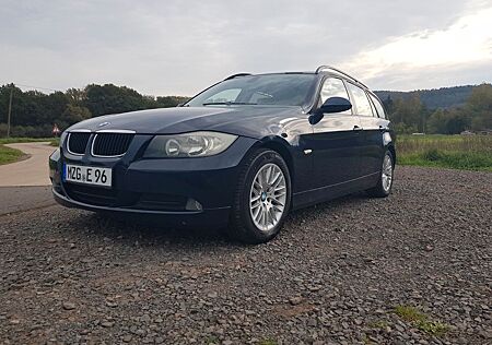 BMW 320 gebraucht kaufen BMW 320d touring -