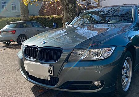 BMW 318i -