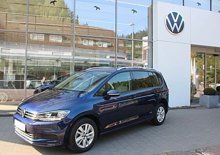 VW Touran Volkswagen Comfortline 1.5 TSI DSG Navi,AHK,7Sitzer