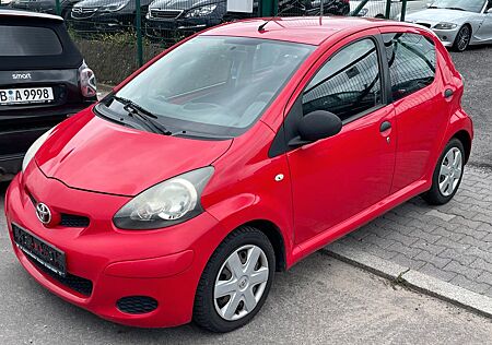 Toyota Aygo (X) Aygo (X) 1,0-l-VVT-i CoolRed