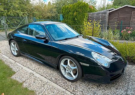 Porsche 996 Carrera Coupé aus 2. Hand, Schiebedach