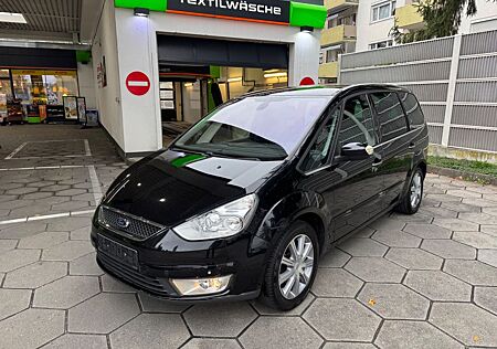 Ford Galaxy 2.0 TDCI Ghia 7 Sitzer-Tempom.-PDC-1 Hand