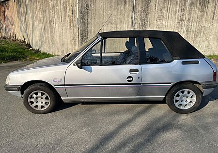 Peugeot 205 Cabrio CJ - neue Batterie & Lichtmaschine