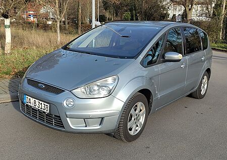 Ford S-Max 2,0 TDCi 103kW DPF Titanium Titanium