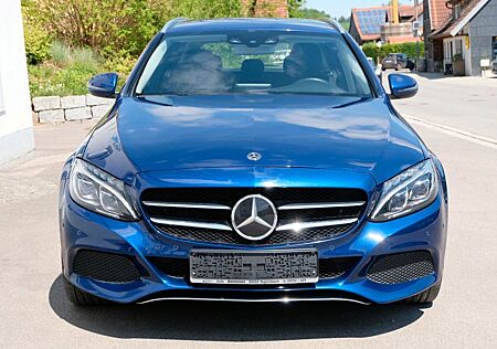 Mercedes-Benz C 250 d 4MATIC T Autom. Avant. AHK LED Standheiz
