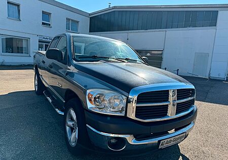 Dodge RAM Big Horn /Gasanlage / 6 Sitzplätze