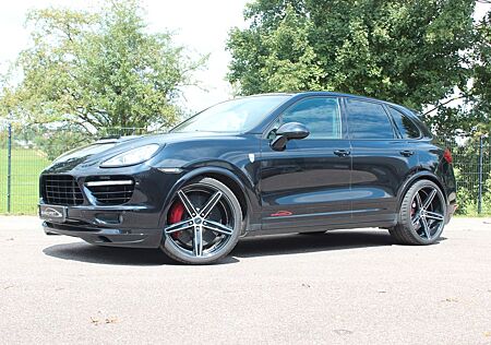 Porsche Cayenne Turbo S: P-Scheckh., 22", S-Klappe, Aero