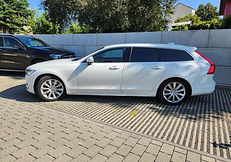 Volvo V90 T4 Momentum Pro, Standheizung, Leder