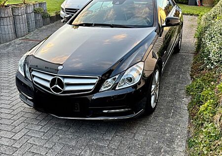Mercedes-Benz E 250 Coupé BlueEFFICIENCY AVANTGARDE ...