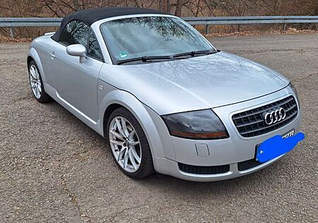 Audi TT Roadster 1.8T 120KW -