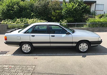Audi 100 Quattro Typ 44 - TÜV NEU