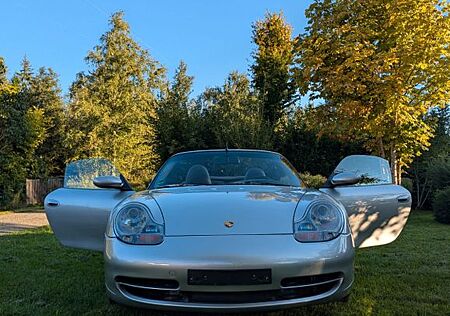 Porsche 996 Carrera 4 Cabriolet, wenig Kilometer!