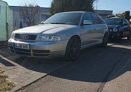 Audi S4 2.7 quattro Avant -