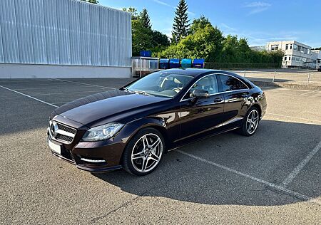 Mercedes-Benz CLS 500 - AMG TOP!