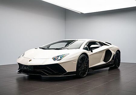 Lamborghini Aventador Ultimae/KAMERA/CARBON/GARANTIE 06/27