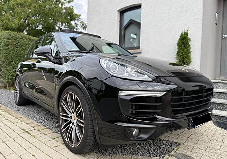 Porsche Cayenne Diesel 3.0L PANO BOSE CHRONO 21 Z. ALUF
