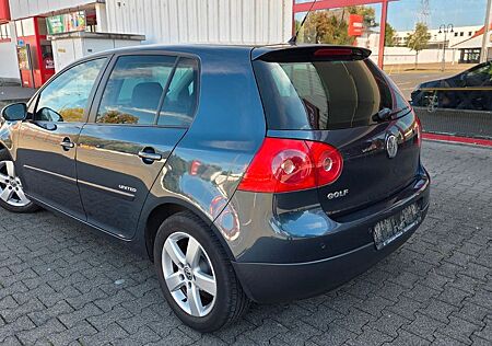 VW Golf Volkswagen V Lim. United1.4-KLIAAUTOMATIK+ZAHNRIM-NEU!