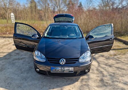 VW Golf Volkswagen 1.6 Trendline