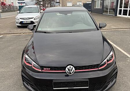 VW Golf Volkswagen 2.0 TSI GTI GTI