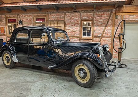 Citroën 11 CV Traction Avant Legere BL