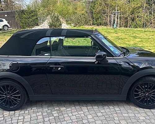 MINI Cooper Cabrio MINI Yours Trim Steptronic MIN...