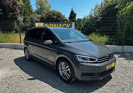 VW Touran Volkswagen Move
