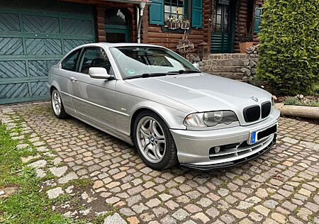 BMW 323Ci E46 Coupe