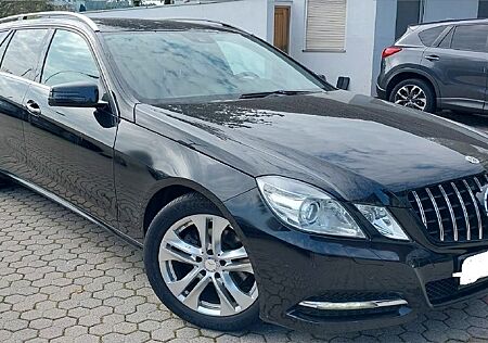 Mercedes-Benz E 220 CDI T BlueEFFICIENCY AVANTGARDE AVANTGARDE