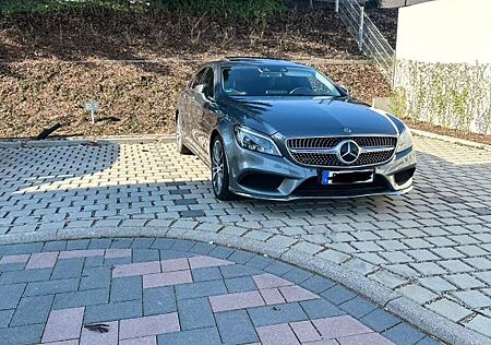 Mercedes-Benz CLS 500 -
