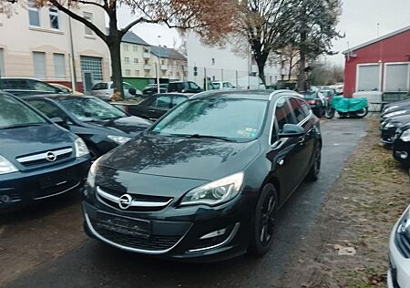 Opel Astra J Sports Tourer Exklusiv