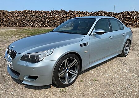 BMW M5 Drivers Package /nur / deutsches Fahrzeug