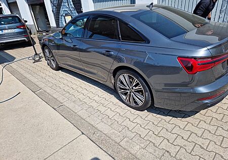 Audi A6 40 TDI quattro S tronic S-Line Sportpaket