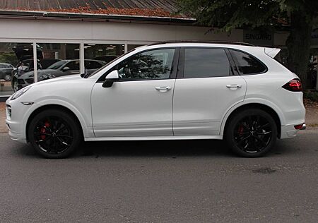 Porsche Cayenne Turbo Speedart + 21 Zoll + Carbon + Pan