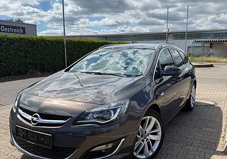 Opel Astra J Sports Tourer Exklusiv 40tsd KM
