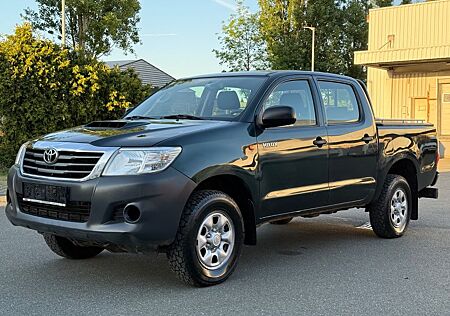 Toyota Hilux 2,5 Double Cab D-4D 144 Country