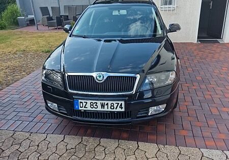 Skoda Octavia 2.0 TDI DSG XEON NAVI KAMERA
