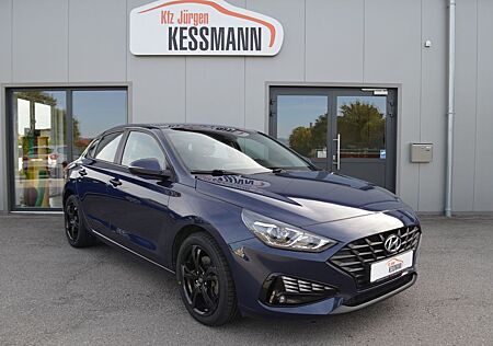 Hyundai i30 1.0 T-GDI Fastback Essence Kamera CarPly DAB