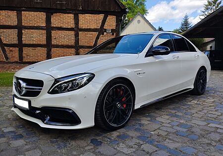 Mercedes-Benz C 63 AMG C C 63 S AMG DESIGNO/PANO/BURMESTER/VOLL
