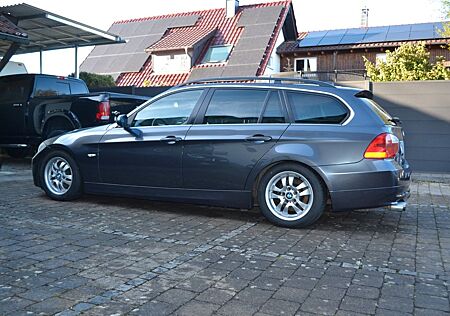 BMW 325i touring E91, LPG, Motor 15.000km