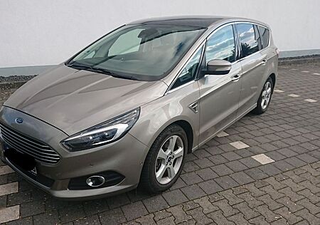 Ford S-Max 2,0 TDCi 132kW Titanium