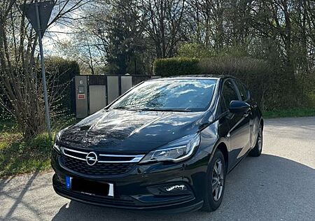 Opel Astra K 1.0 / CarPlay